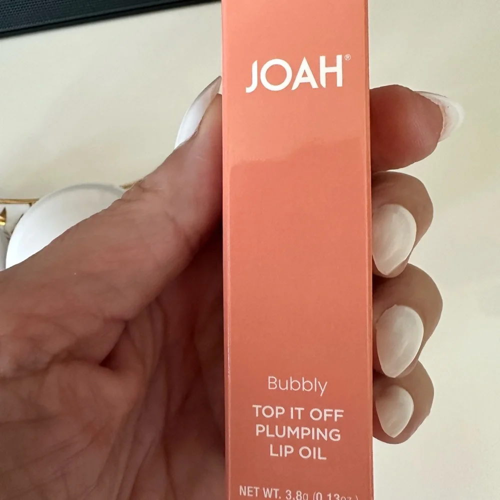 BUNDLE MARC JACOBS YOUTHQUAKE JOAH LIP OIL BUBBLY TATCHA WATER CREAM